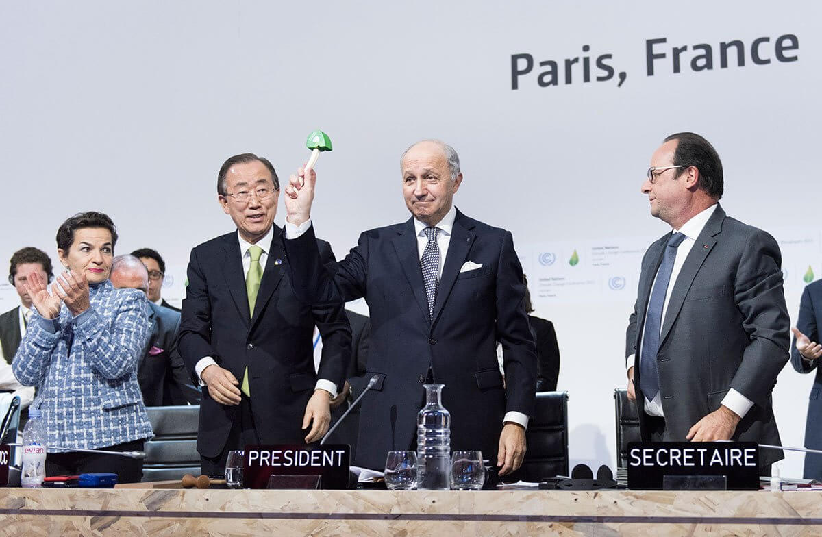 Hiệp định Paris năm 2015 về chống biến đổi khí hậu