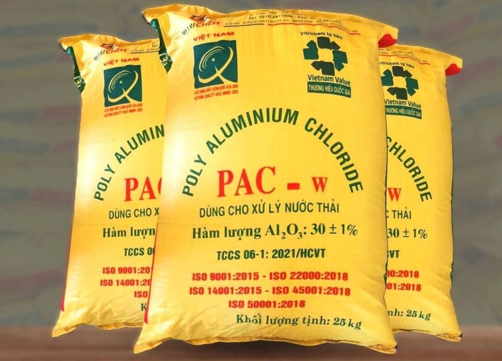 Do đặc tính hút ẩm mạnh, PAC dạng bột phải được cất giữ trong bao bì kín