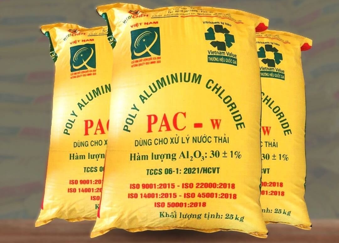 Do đặc tính hút ẩm mạnh, PAC dạng bột phải được cất giữ trong bao bì kín