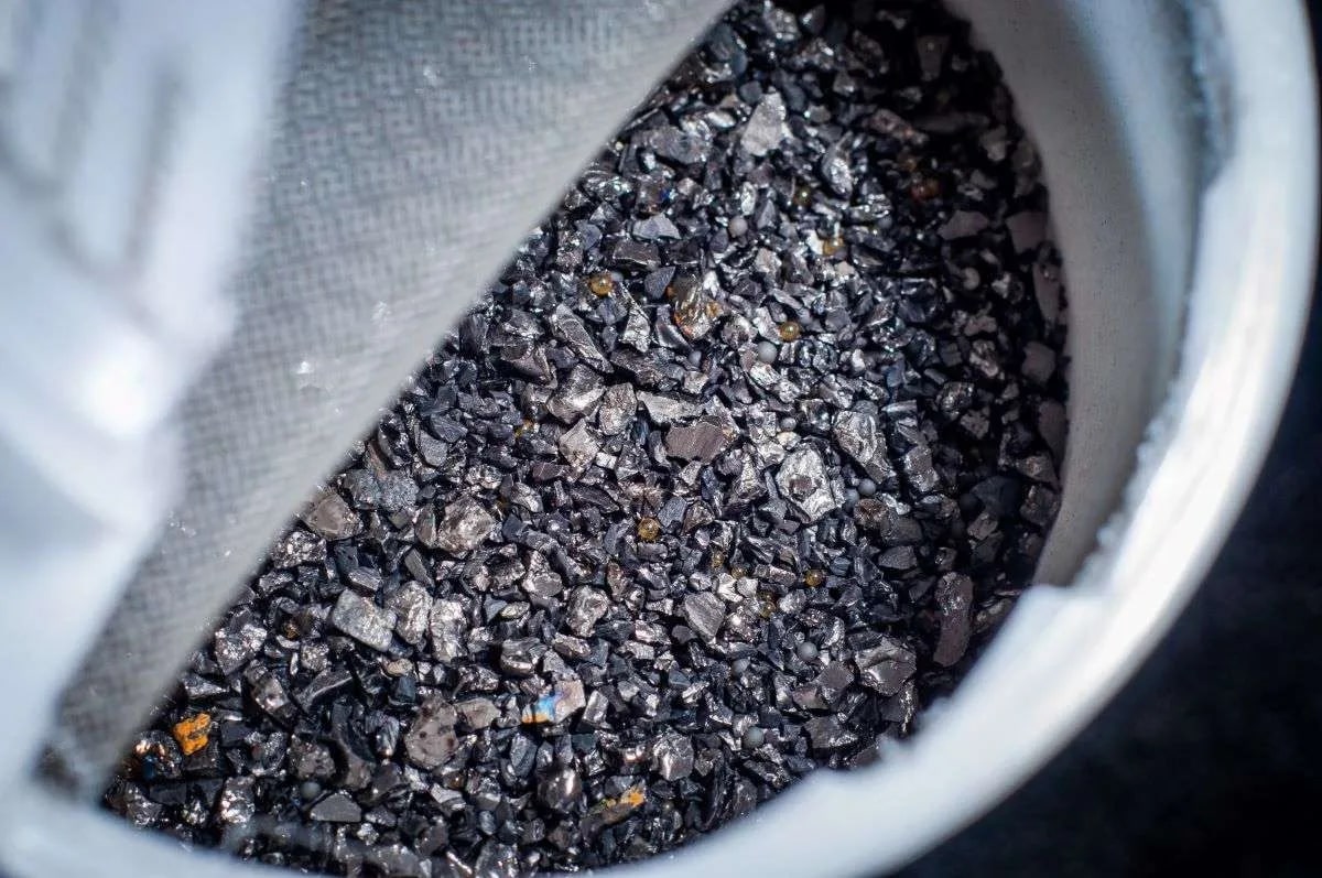 Than hoạt tính dạng hạt